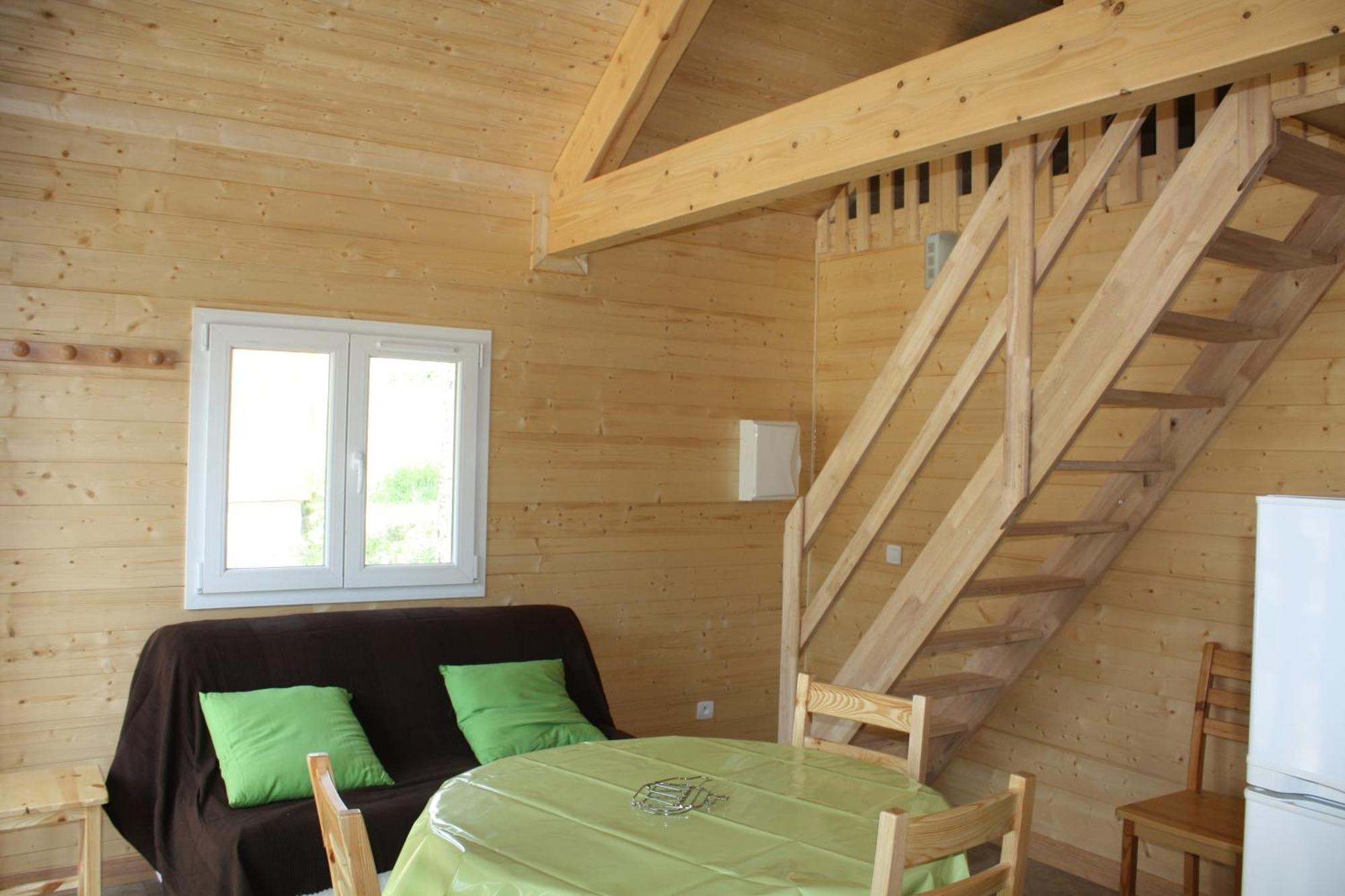 Parc Residentiel De Loisir : Le Loup Blanc Du Riou Hotell Barcelonnette Eksteriør bilde