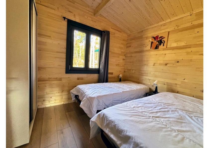 Parc Residentiel De Loisir : Le Loup Blanc Du Riou Hotell Barcelonnette Eksteriør bilde